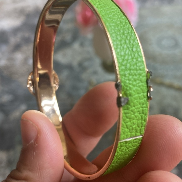 Tory Burch bangle bracelet - Picture 8 of 12